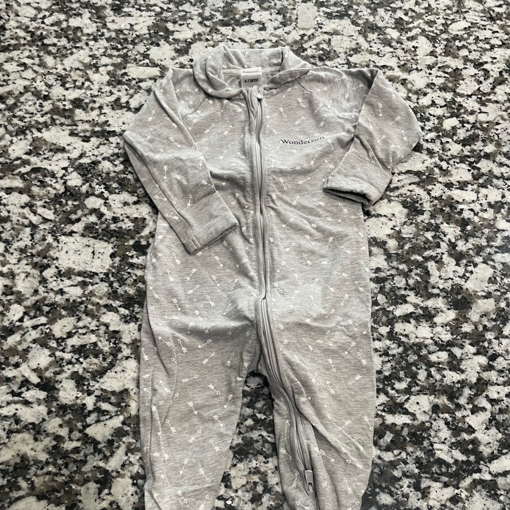 Bonds pajamas. Grey with print.